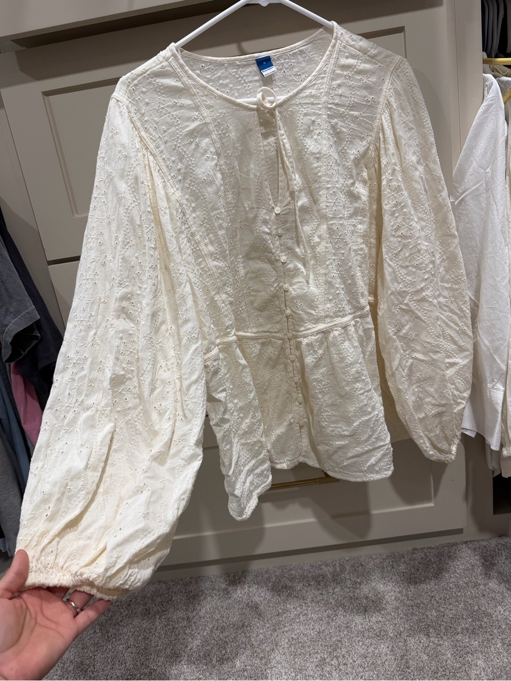 Old Navy Cream Eyelet Peasant Top with Balloon Sleeves